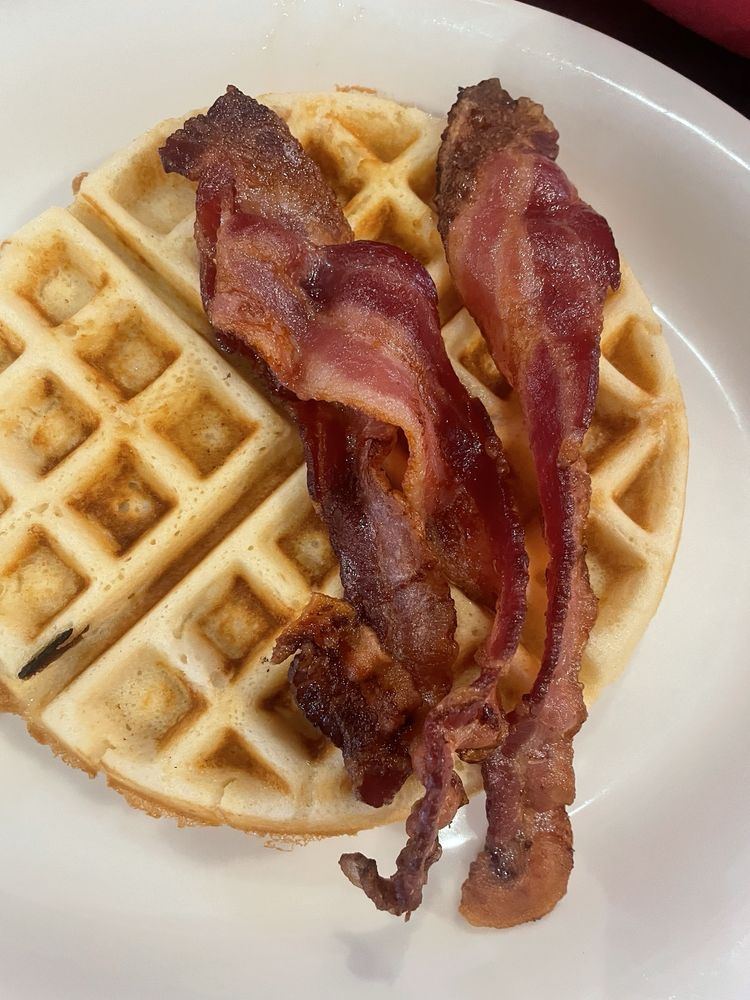 Belgian waffle with bacon
